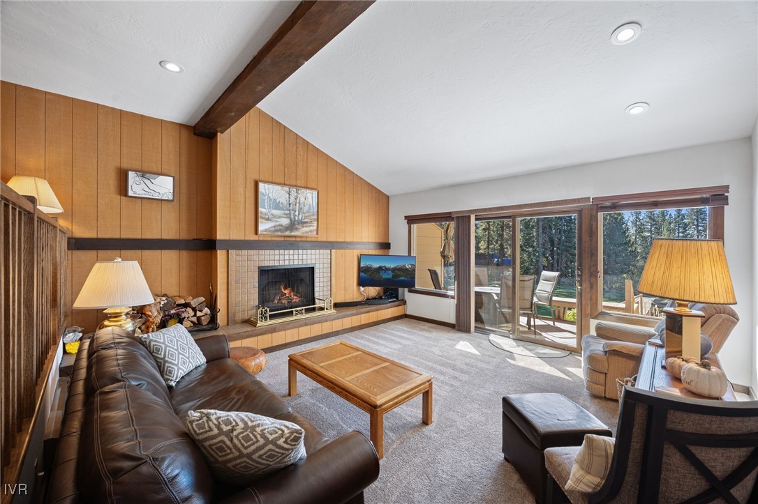 954 Fairway Boulevard 8