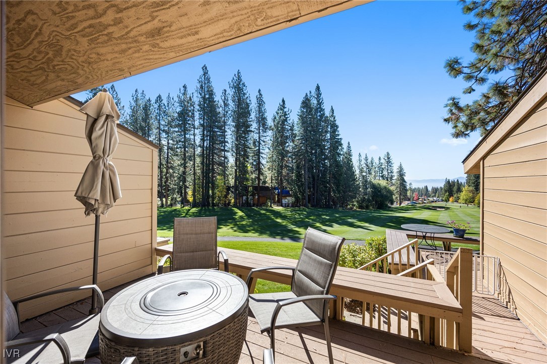 954 Fairway Boulevard 8