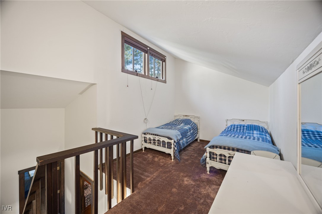 954 Fairway Boulevard 8