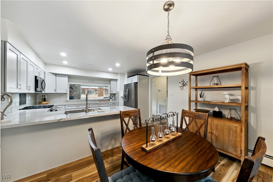 866 Northwood Boulevard 33