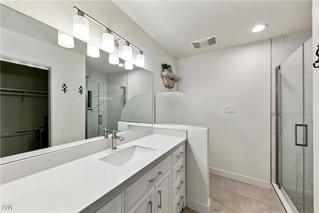 866 Northwood Boulevard 33