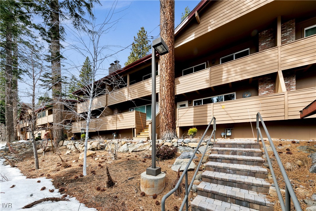 866 Northwood Boulevard 33