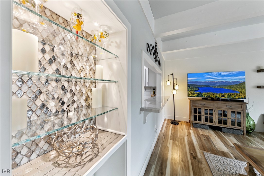 866 Northwood Boulevard 33