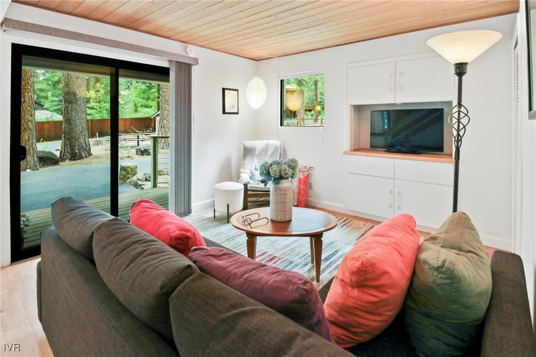 123 Juanita Drive 1-42