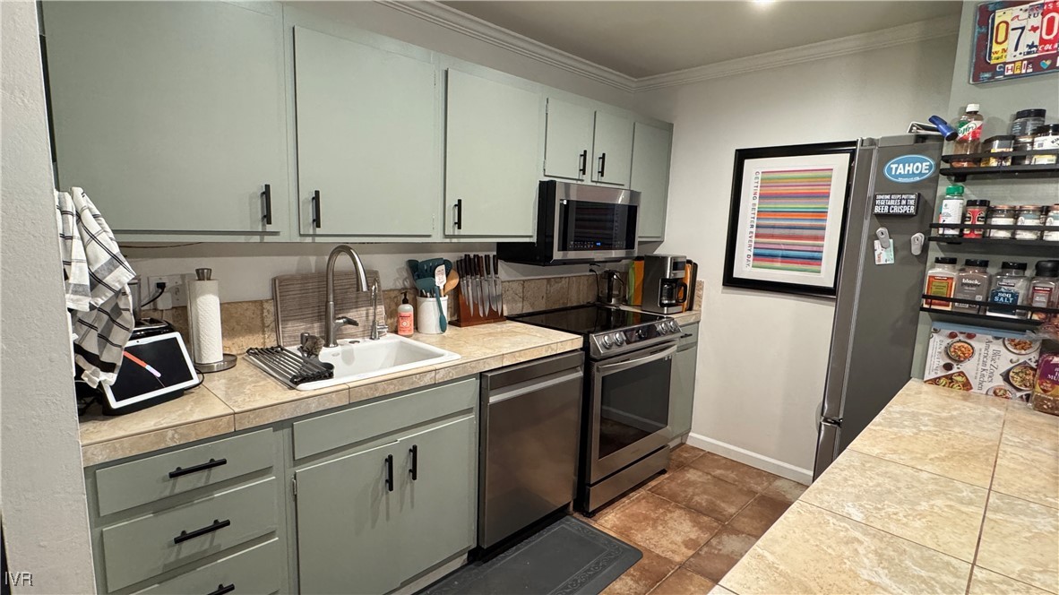 837 Southwood Boulevard 20