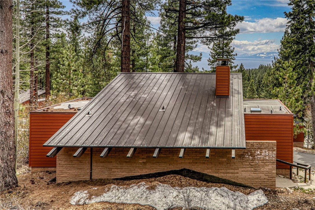 725 Fairview Boulevard 11