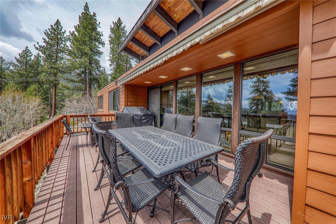 725 Fairview Boulevard 11