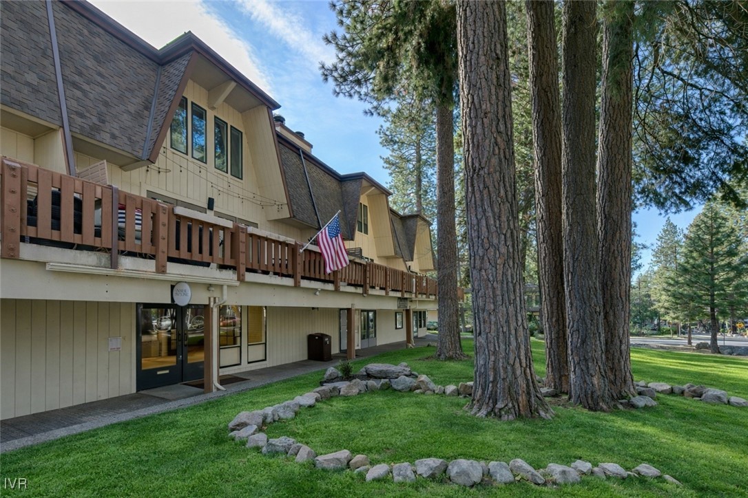 120 Country Club Drive 3