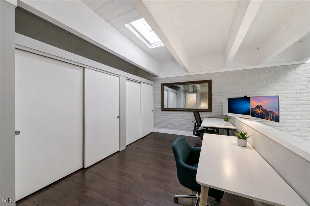 120 Country Club Drive 3