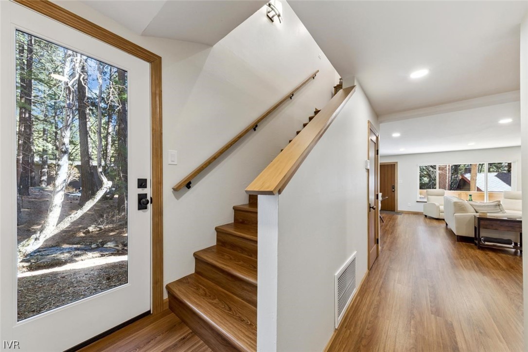 866 Northwood Boulevard 44