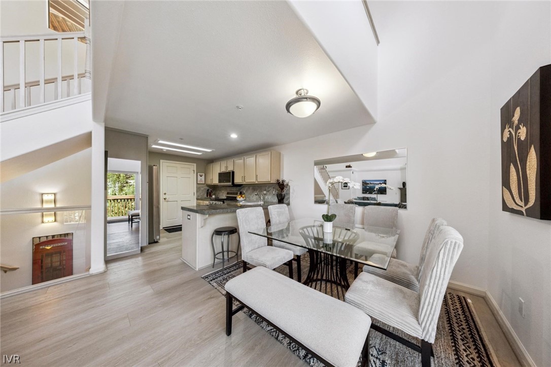 400 Fairview Boulevard 169