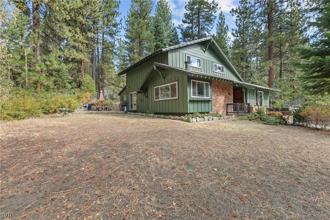 433 Winding Way