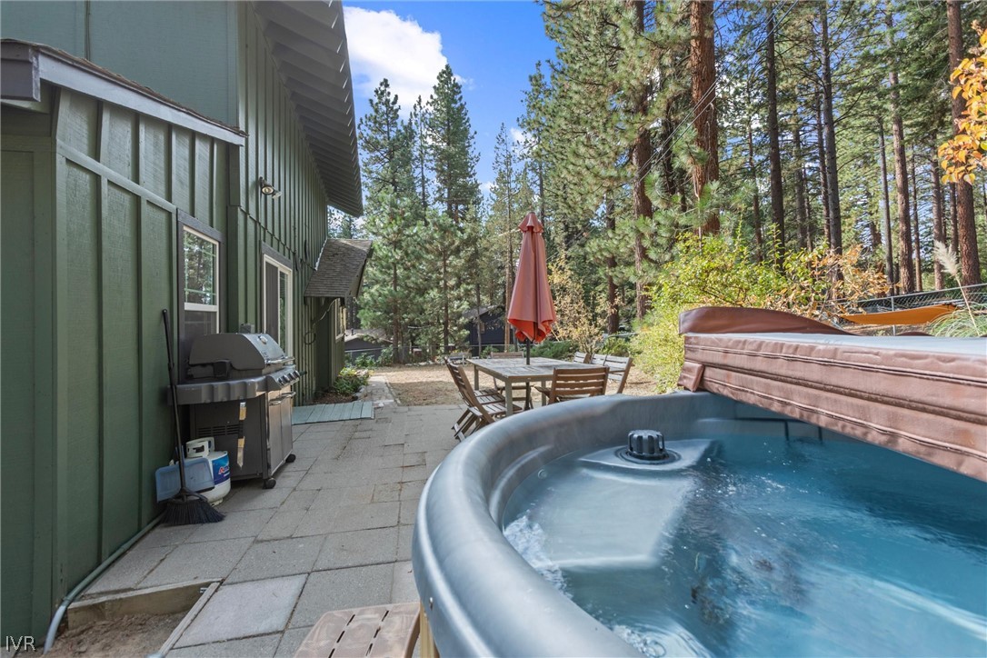 433 Winding Way