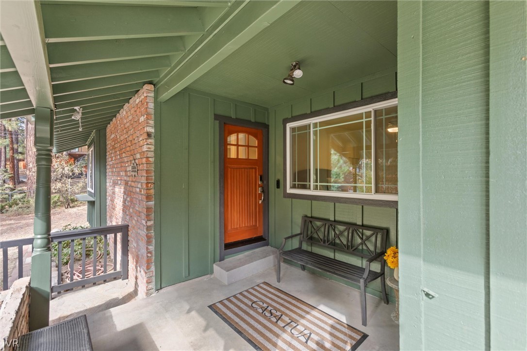 433 Winding Way