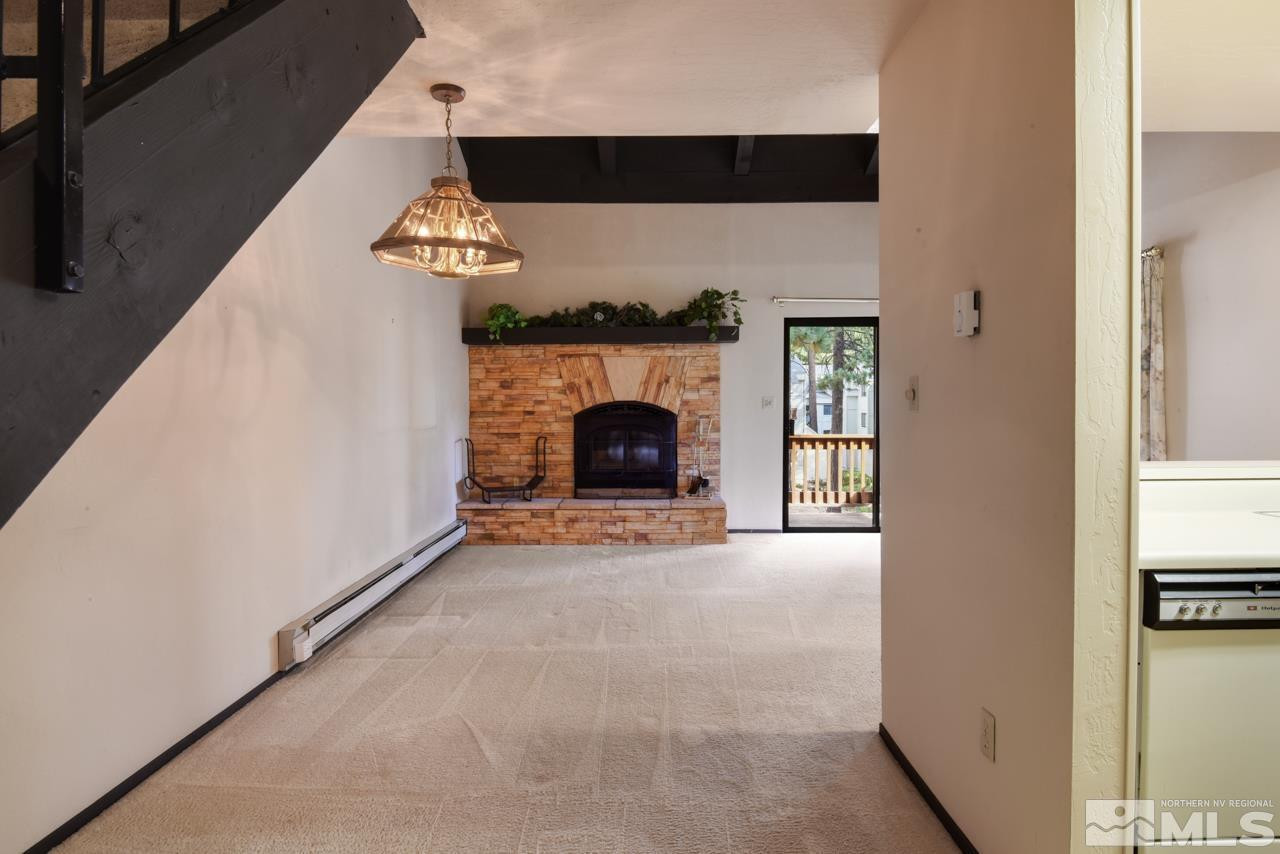 807 Alder Avenue, 38