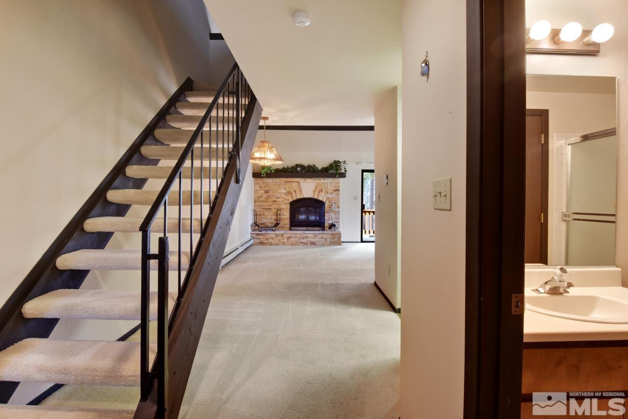 807 Alder Avenue, 38