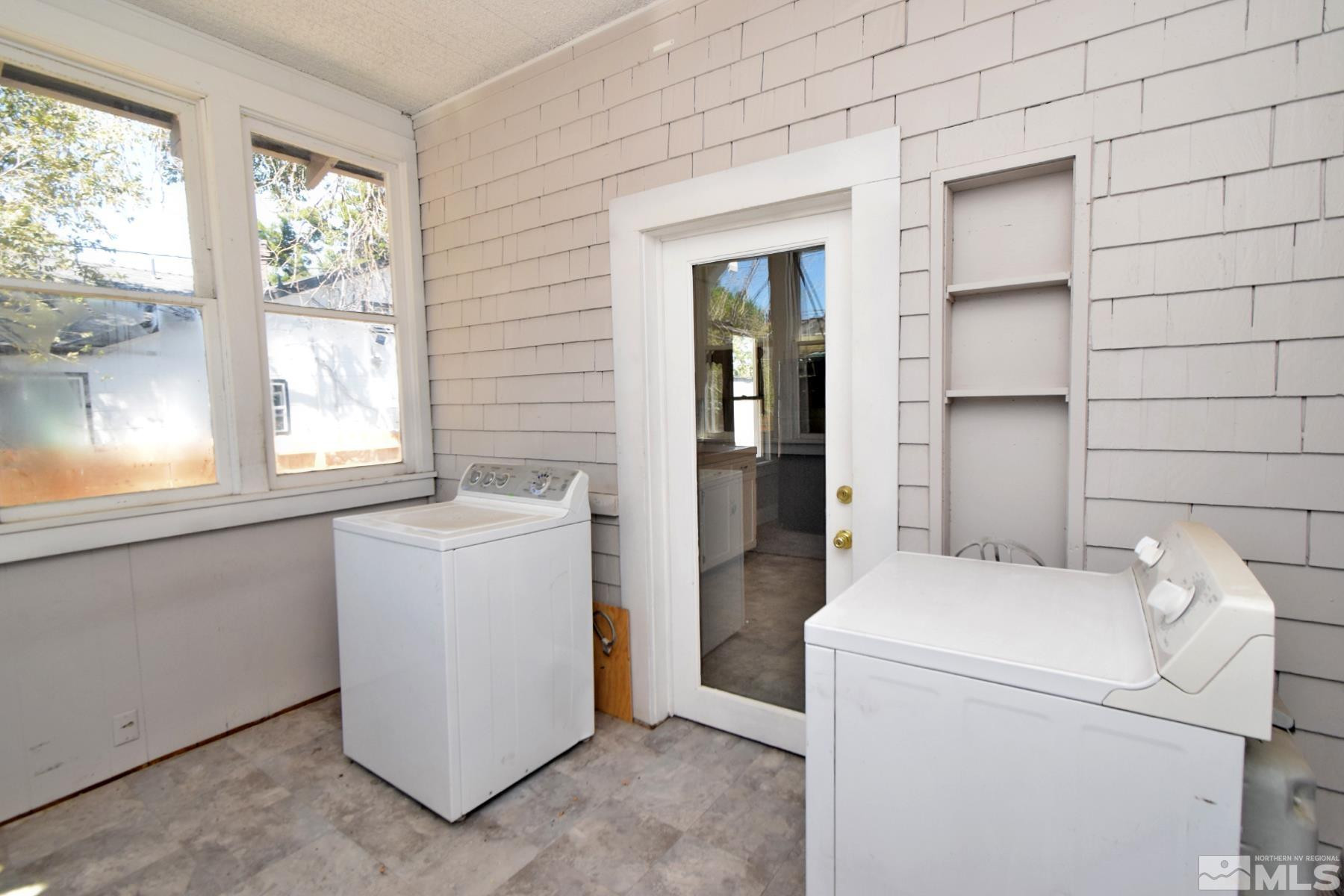 1637 & 1637 1/2 C Street