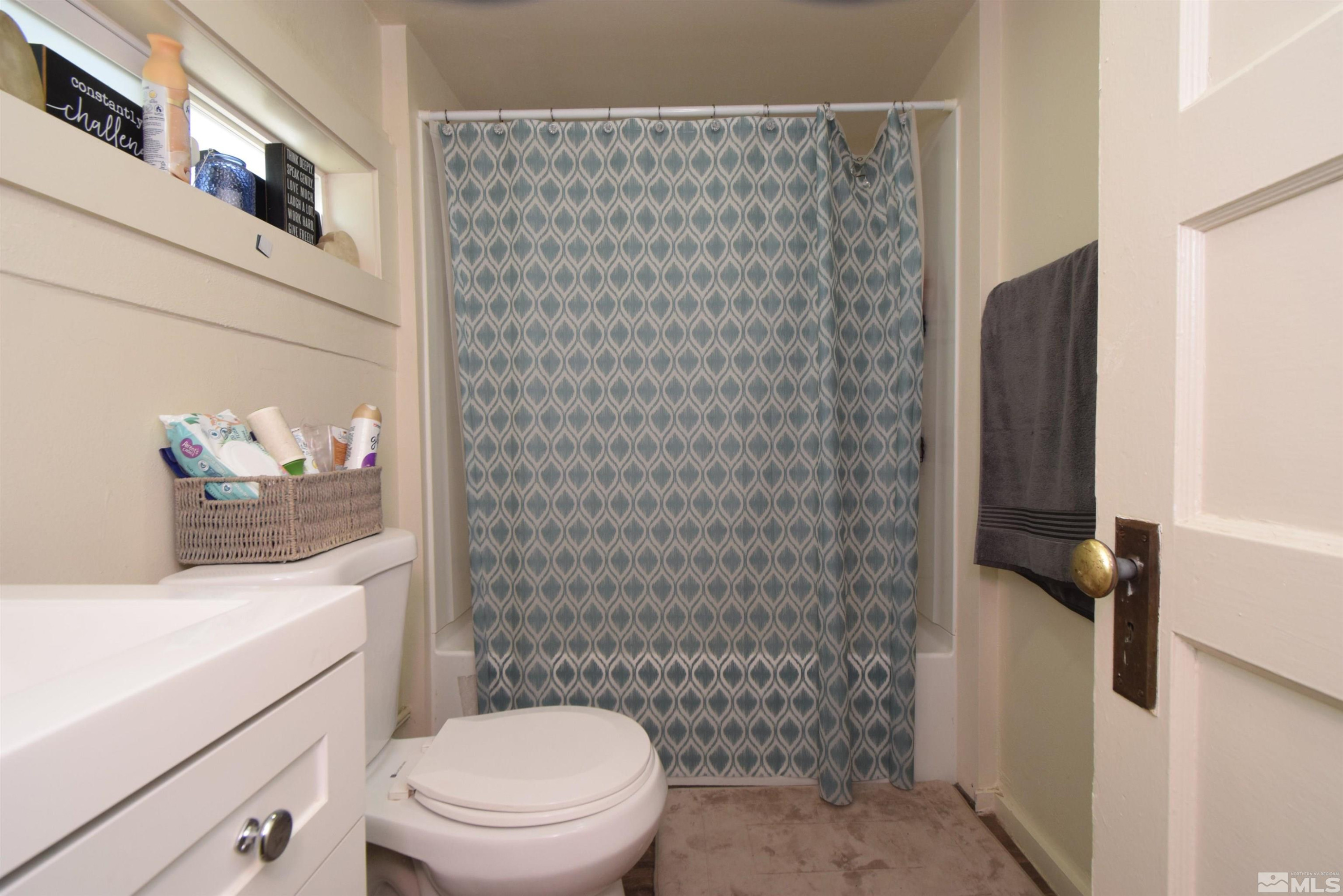 1637 & 1637 1/2 C Street