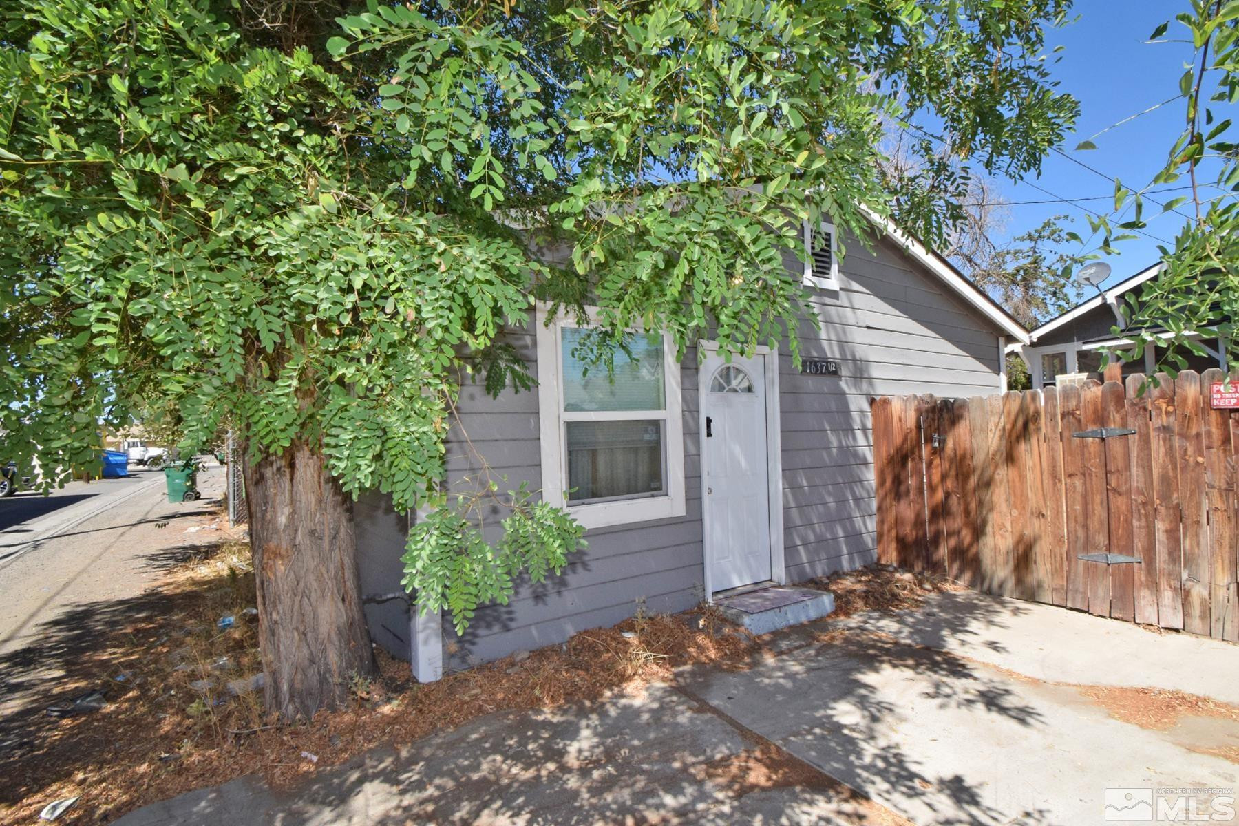 1637 & 1637 1/2 C Street