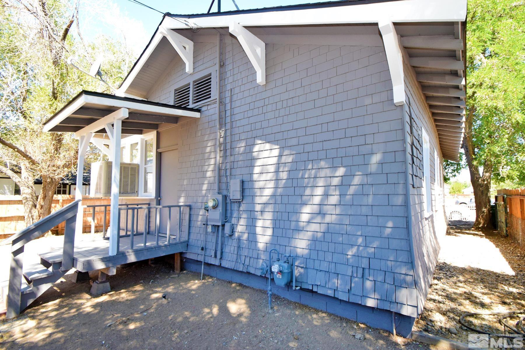 1637 & 1637 1/2 C Street