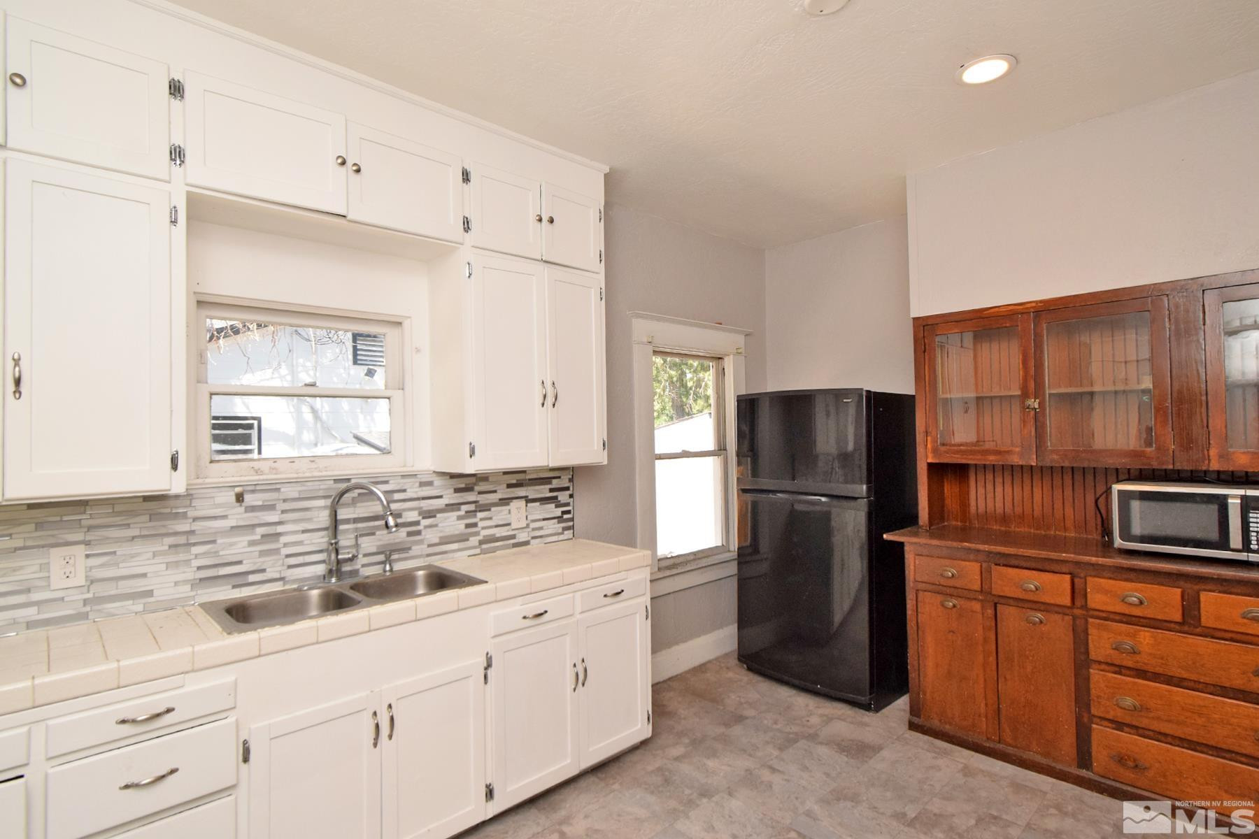 1637 & 1637 1/2 C Street