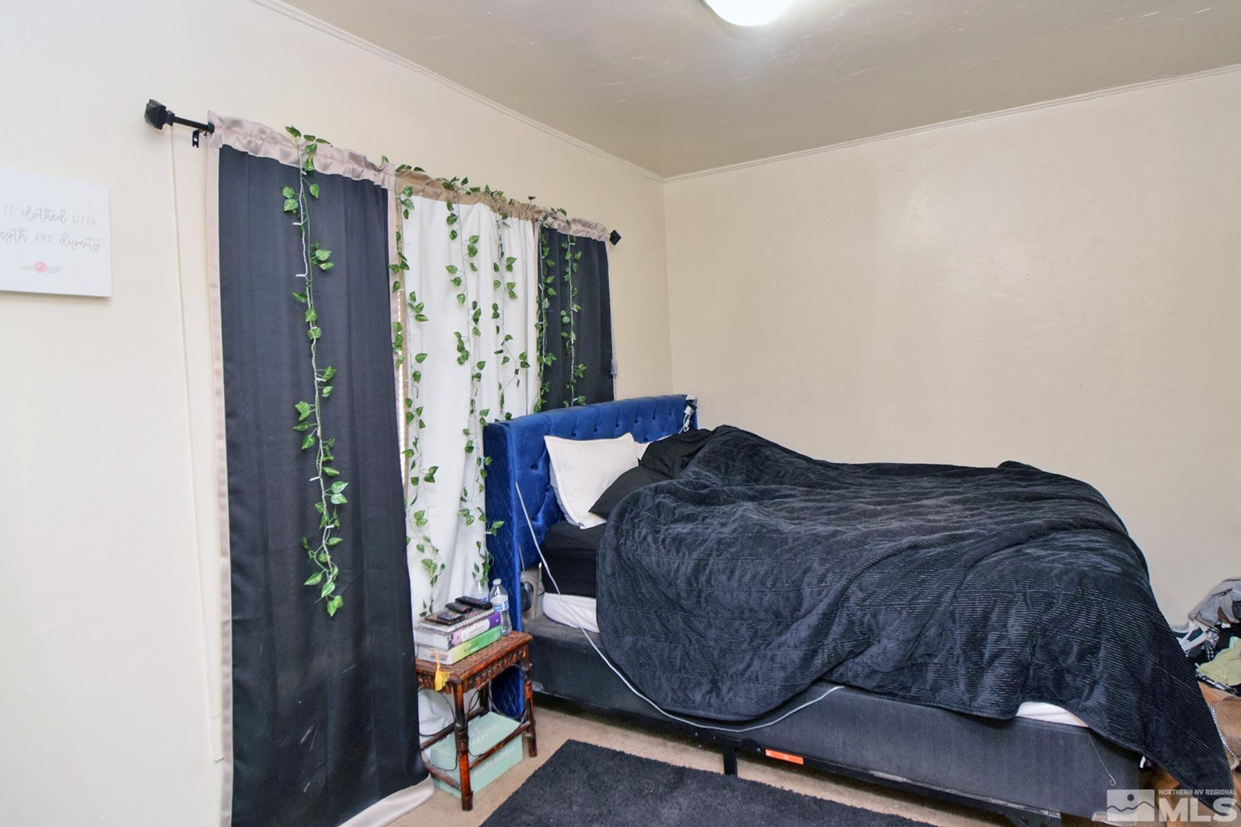 1637 & 1637 1/2 C Street