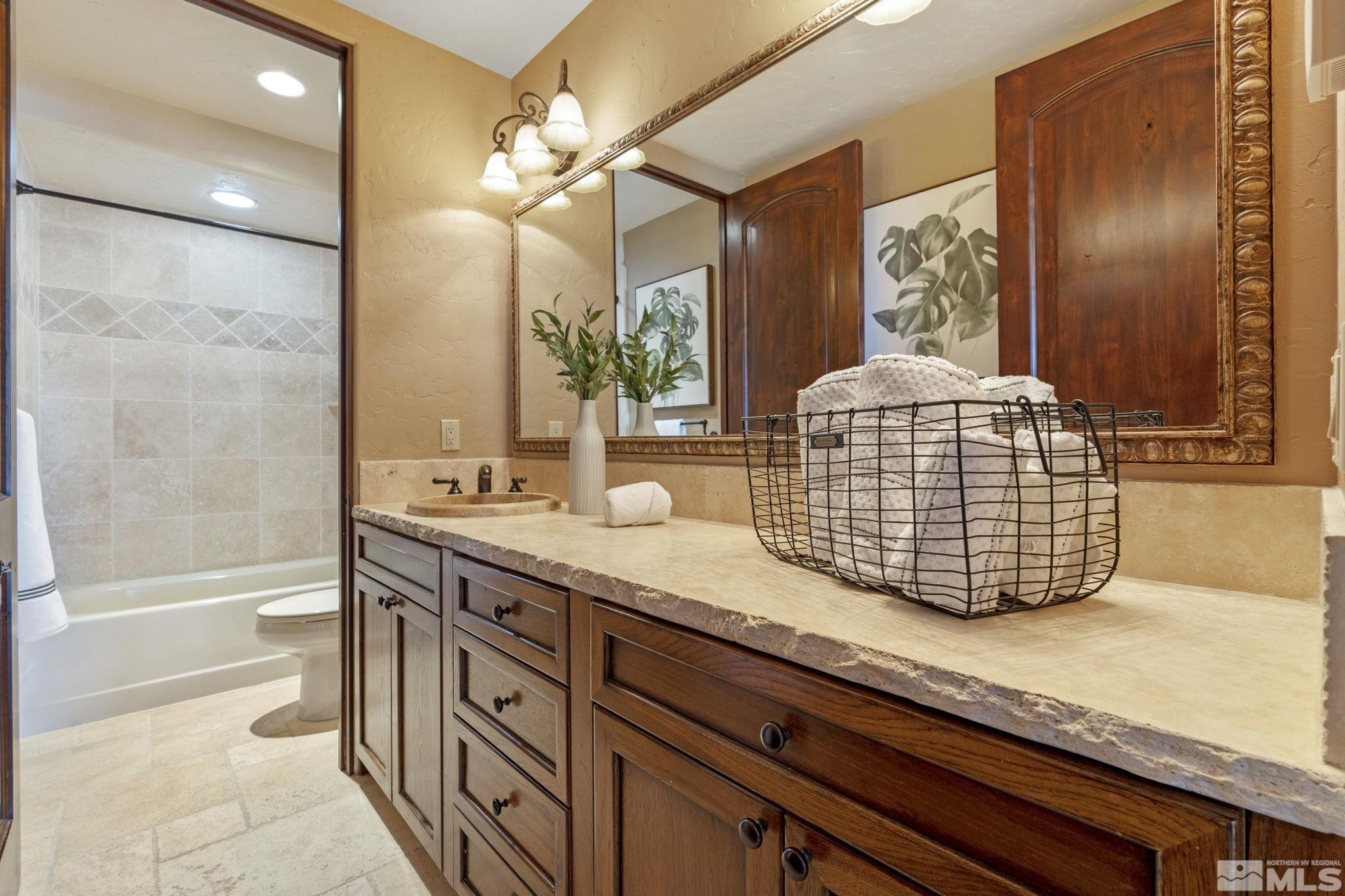 115 W Jeffrey Pine Road