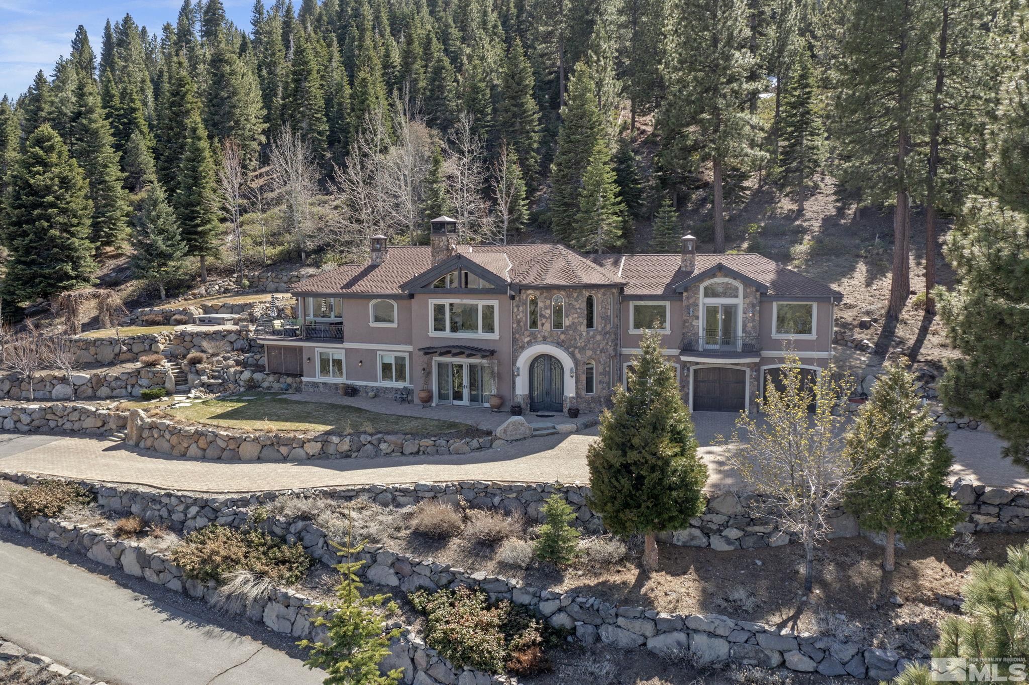 115 W Jeffrey Pine Road