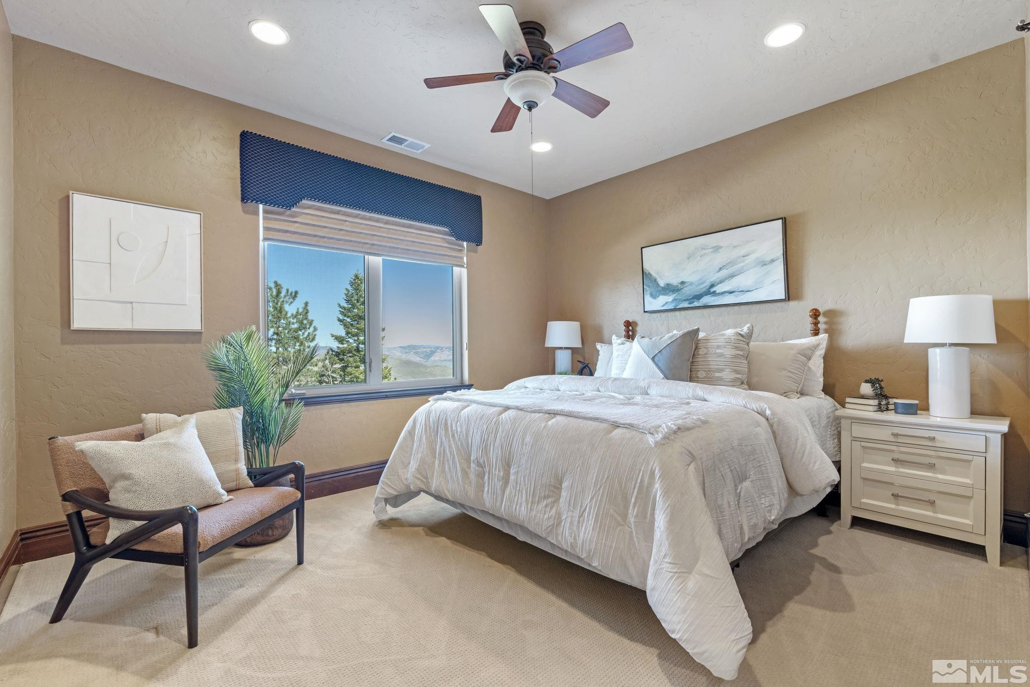 115 W Jeffrey Pine Road