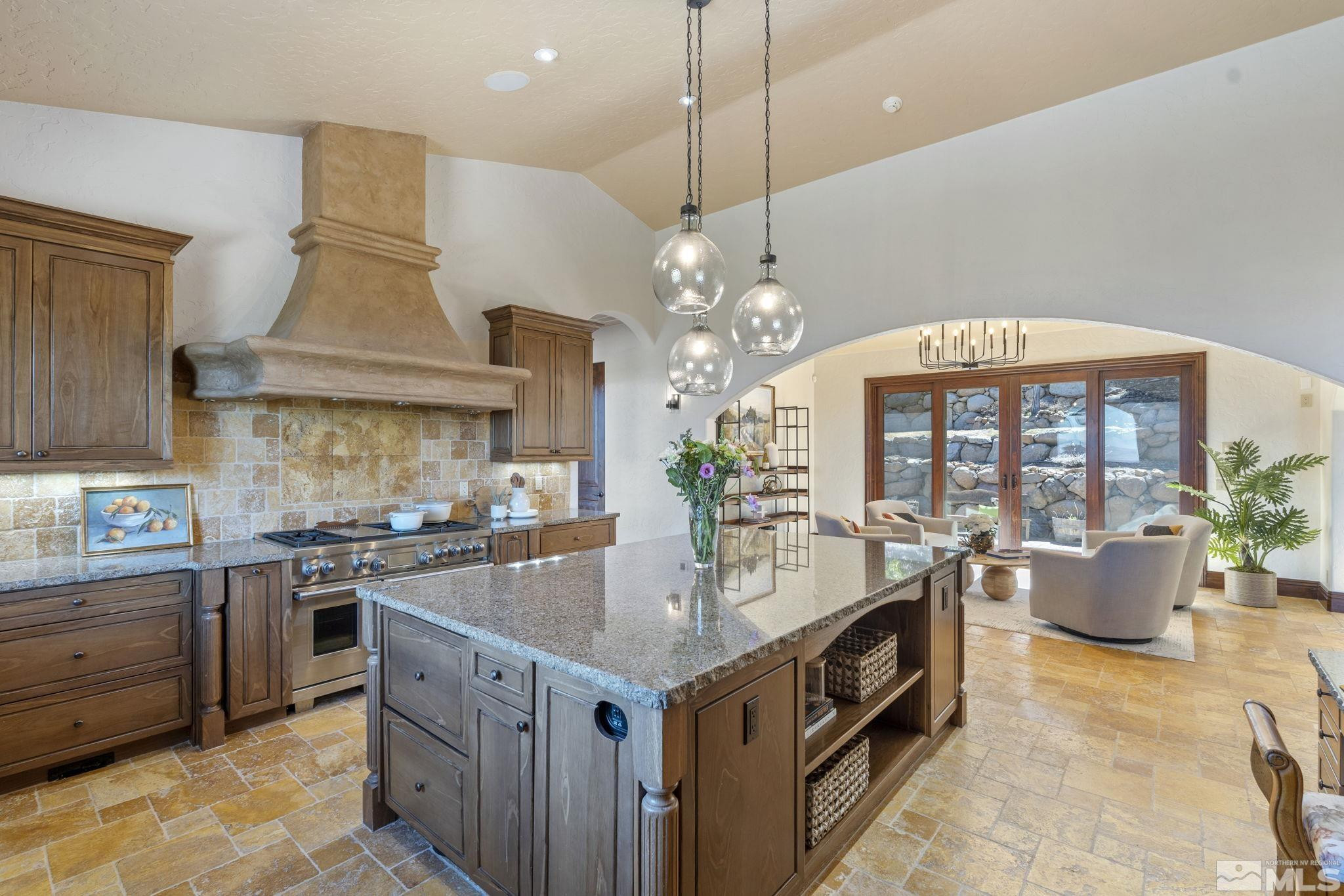 115 W Jeffrey Pine Road