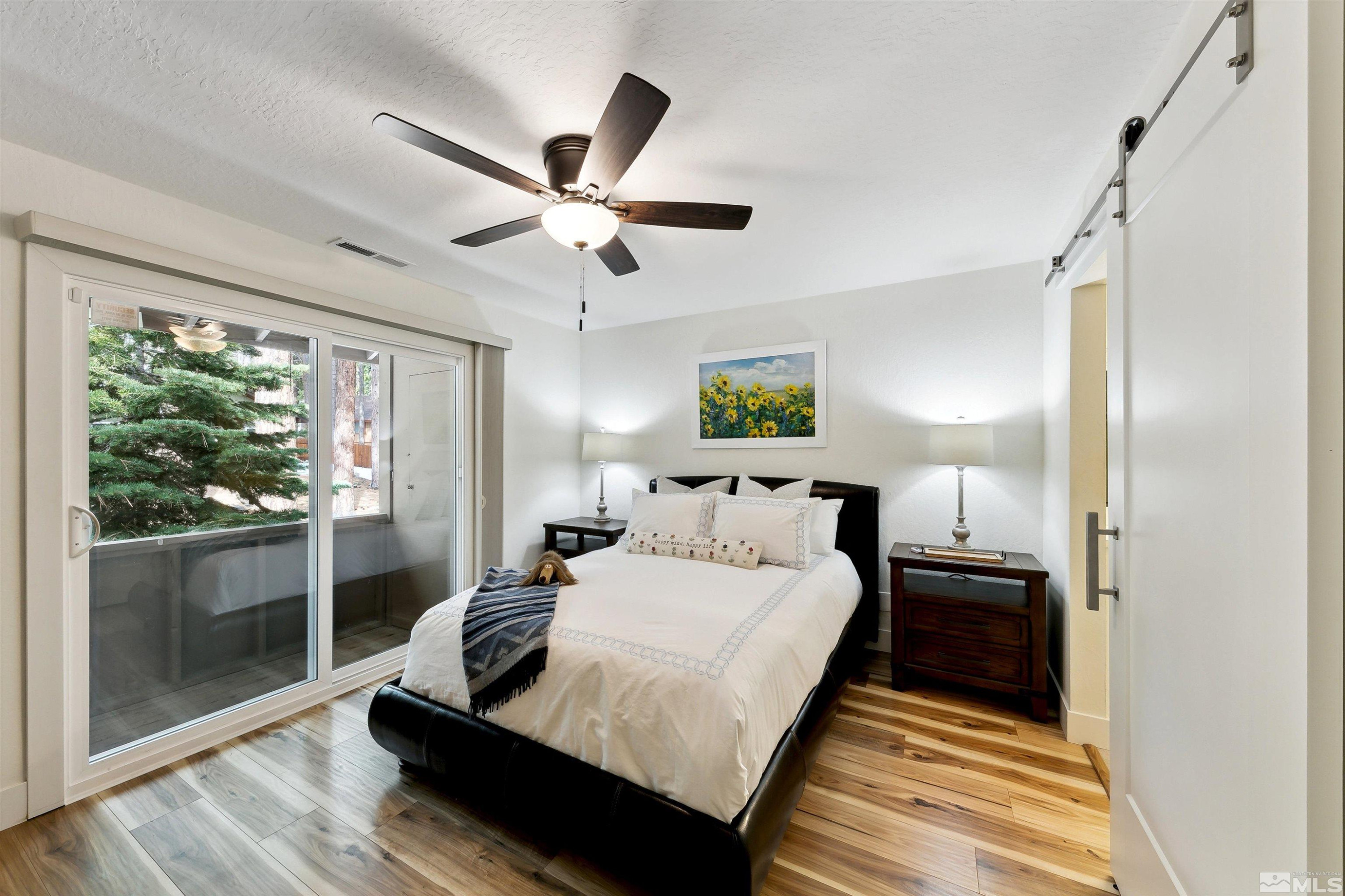 866 Northwood, 33