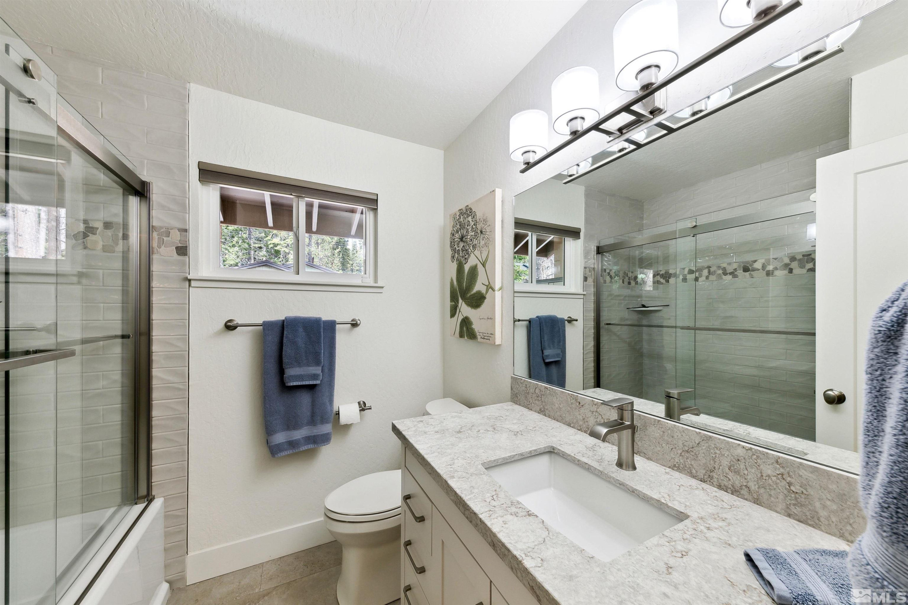 866 Northwood, 33