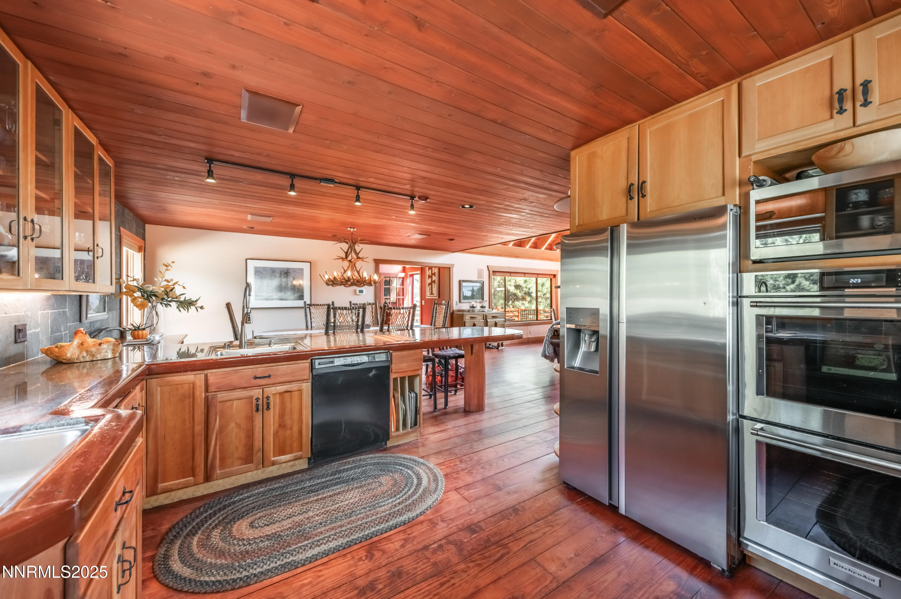 698 Saddlehorn Drive