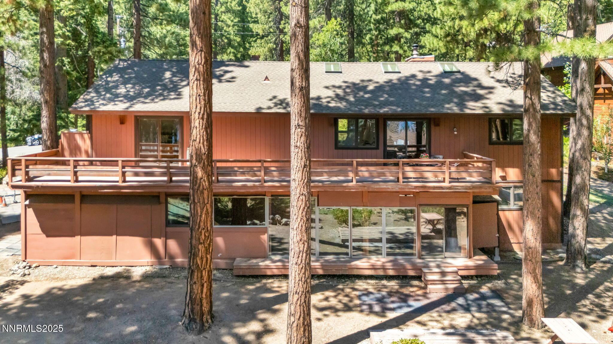 621 Woodridge Circle