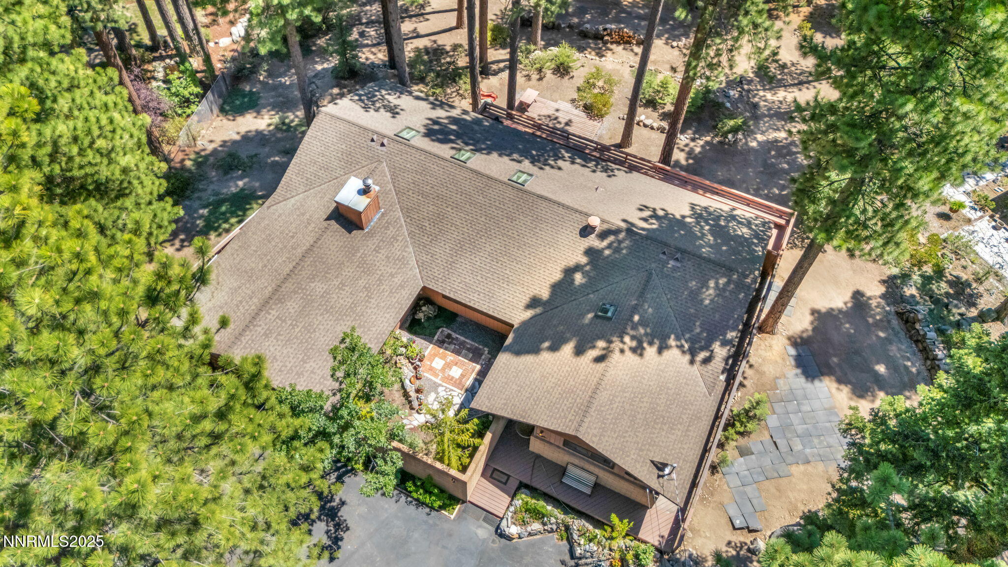 621 Woodridge Circle