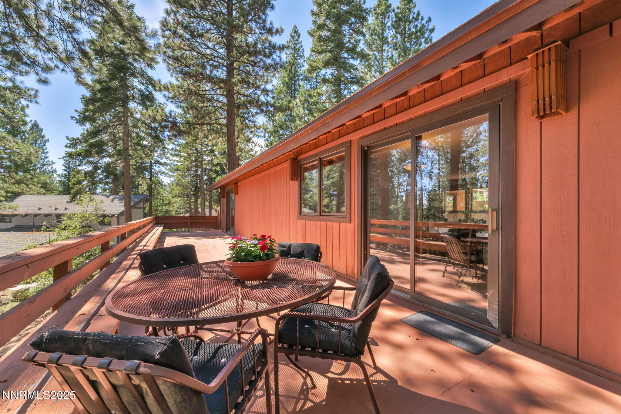 621 Woodridge Circle