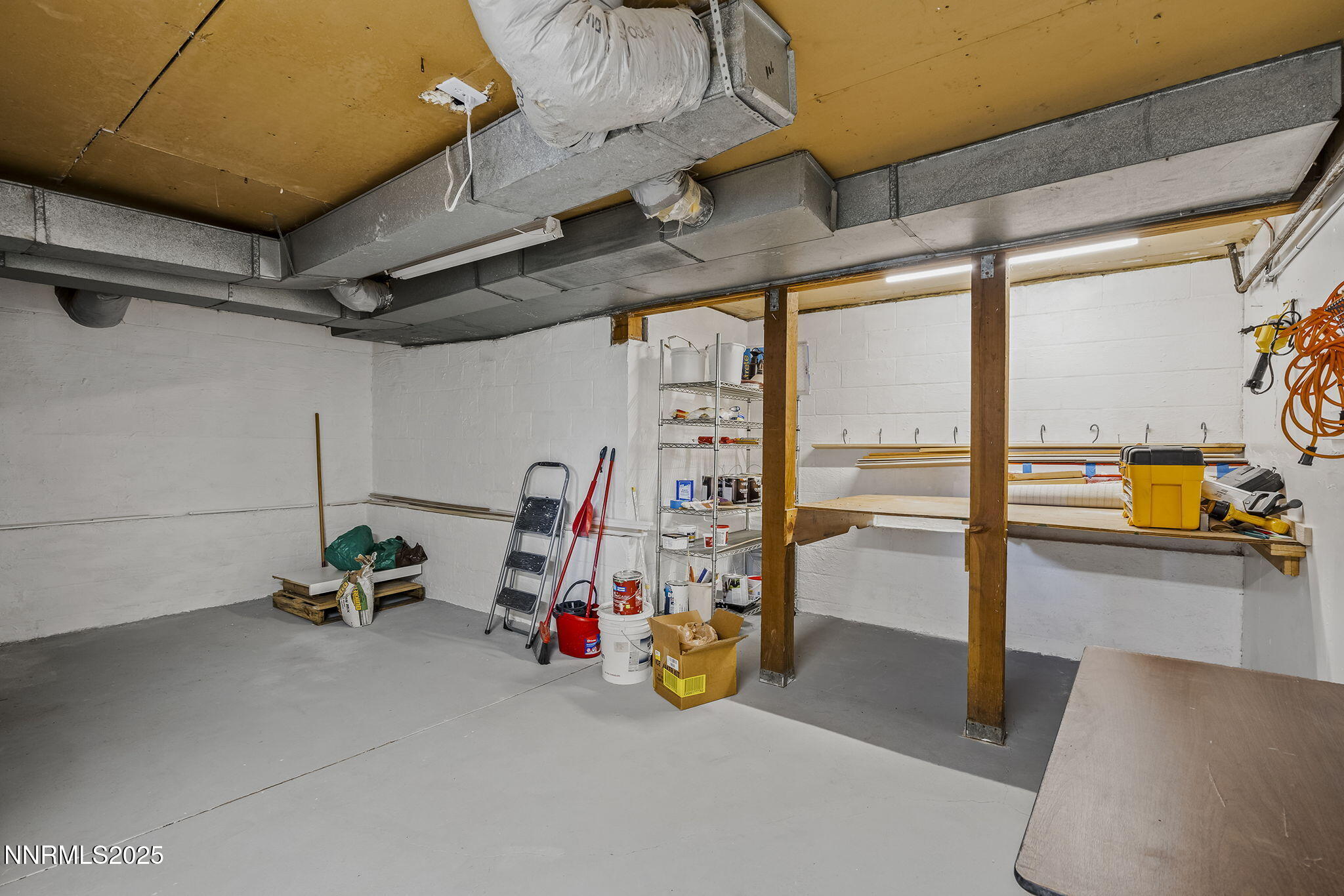 1055 Tomahawk Trail, A and B