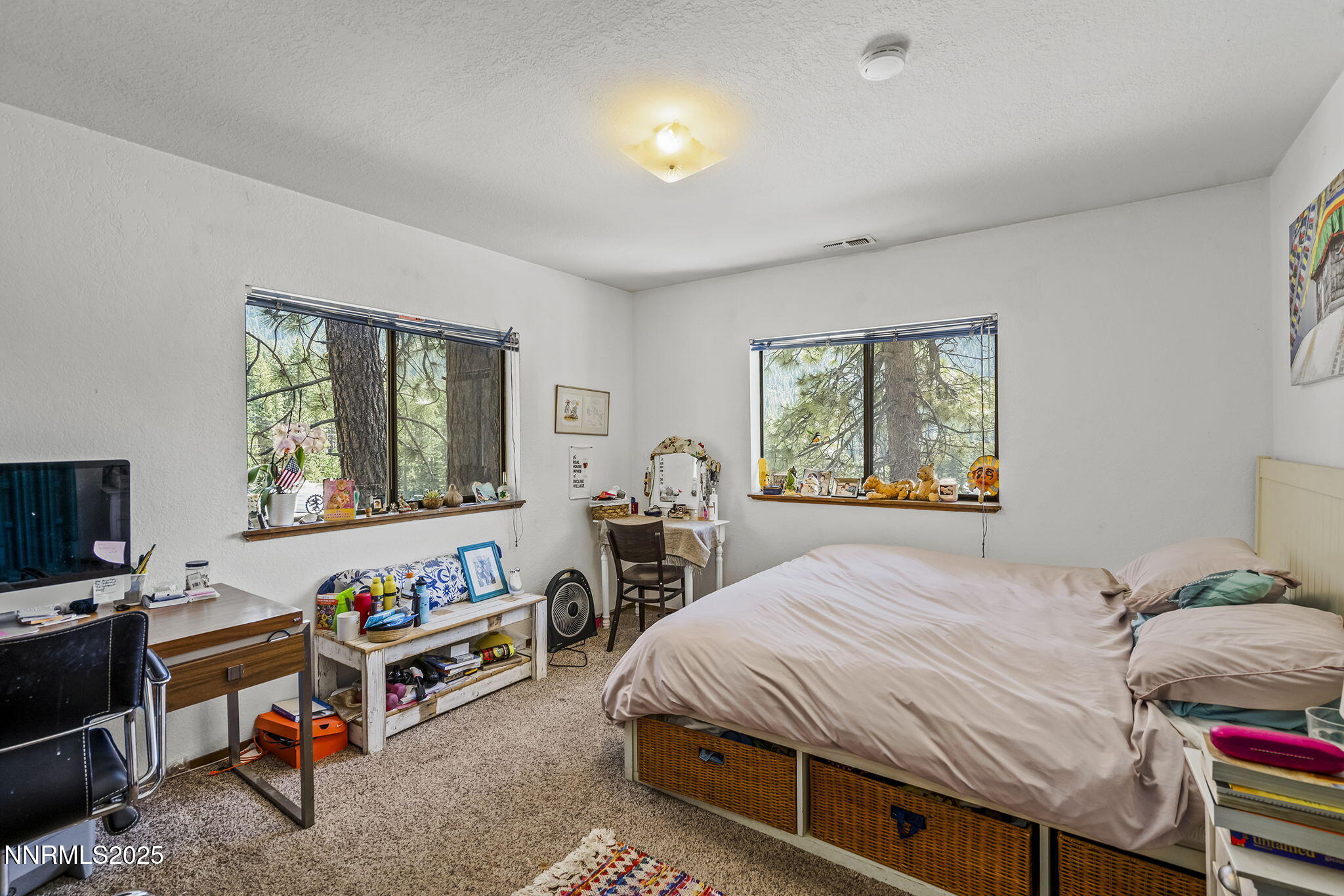 1055 Tomahawk Trail, A and B