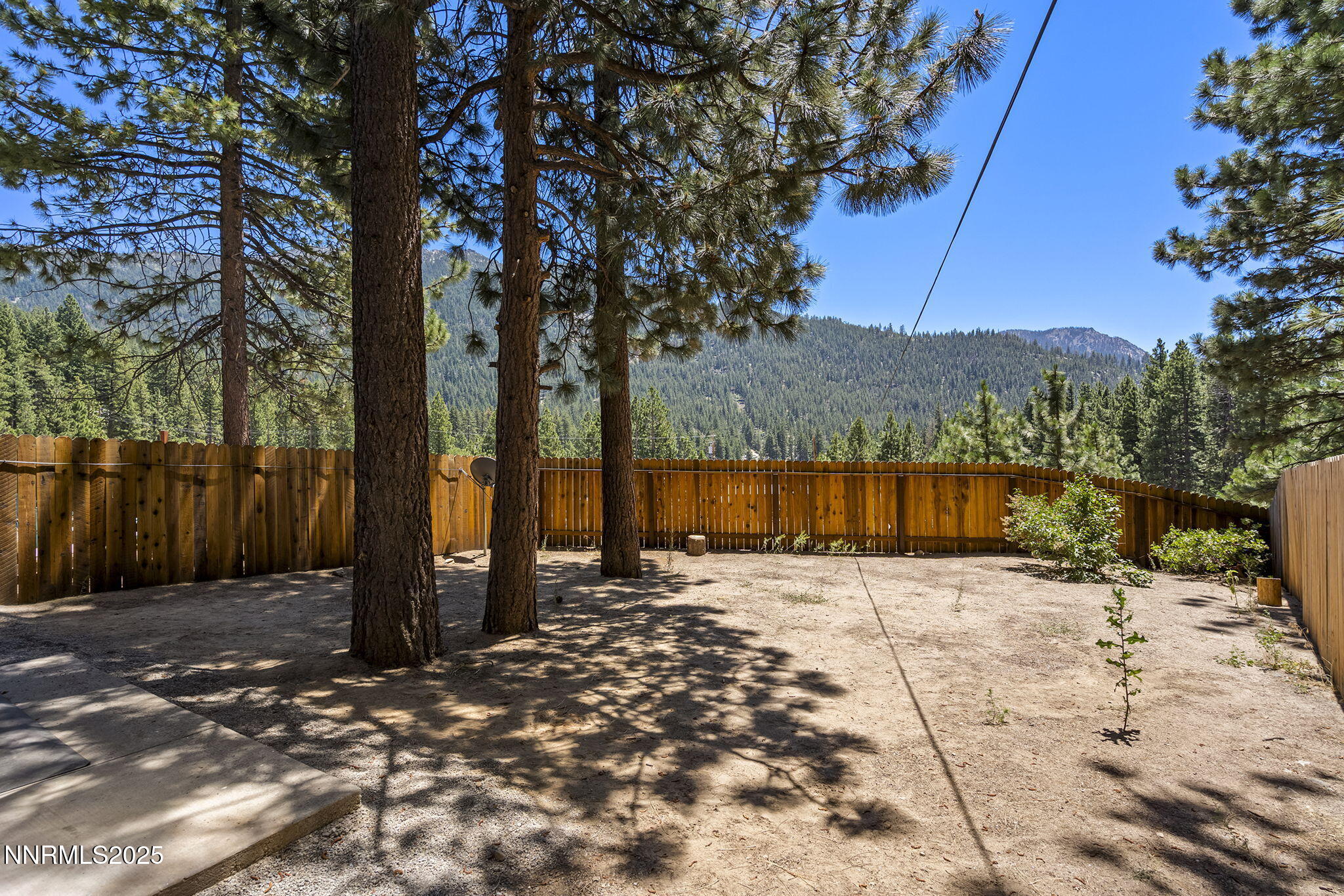 1055 Tomahawk Trail, A and B