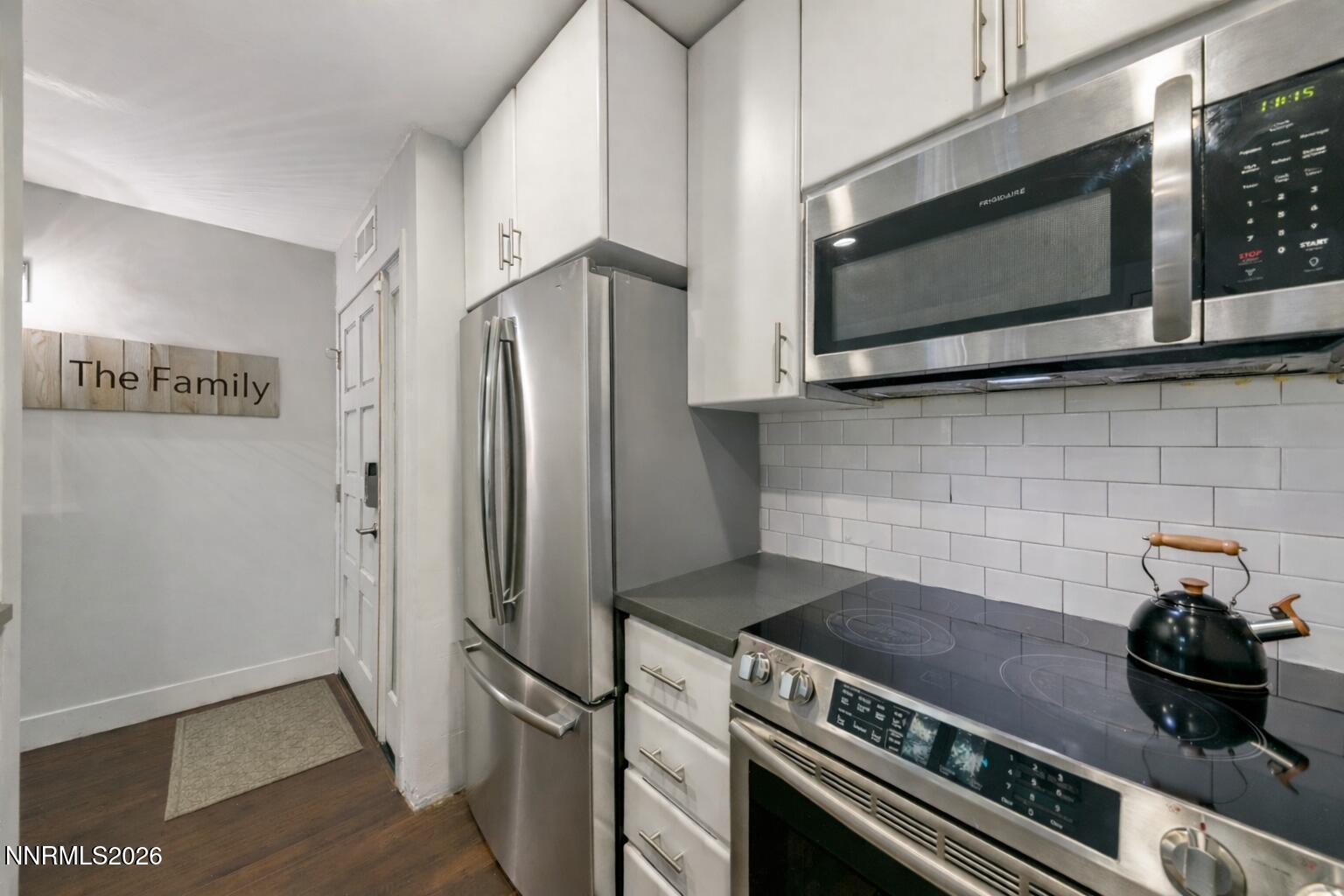 120 Country Club Drive Unit 3