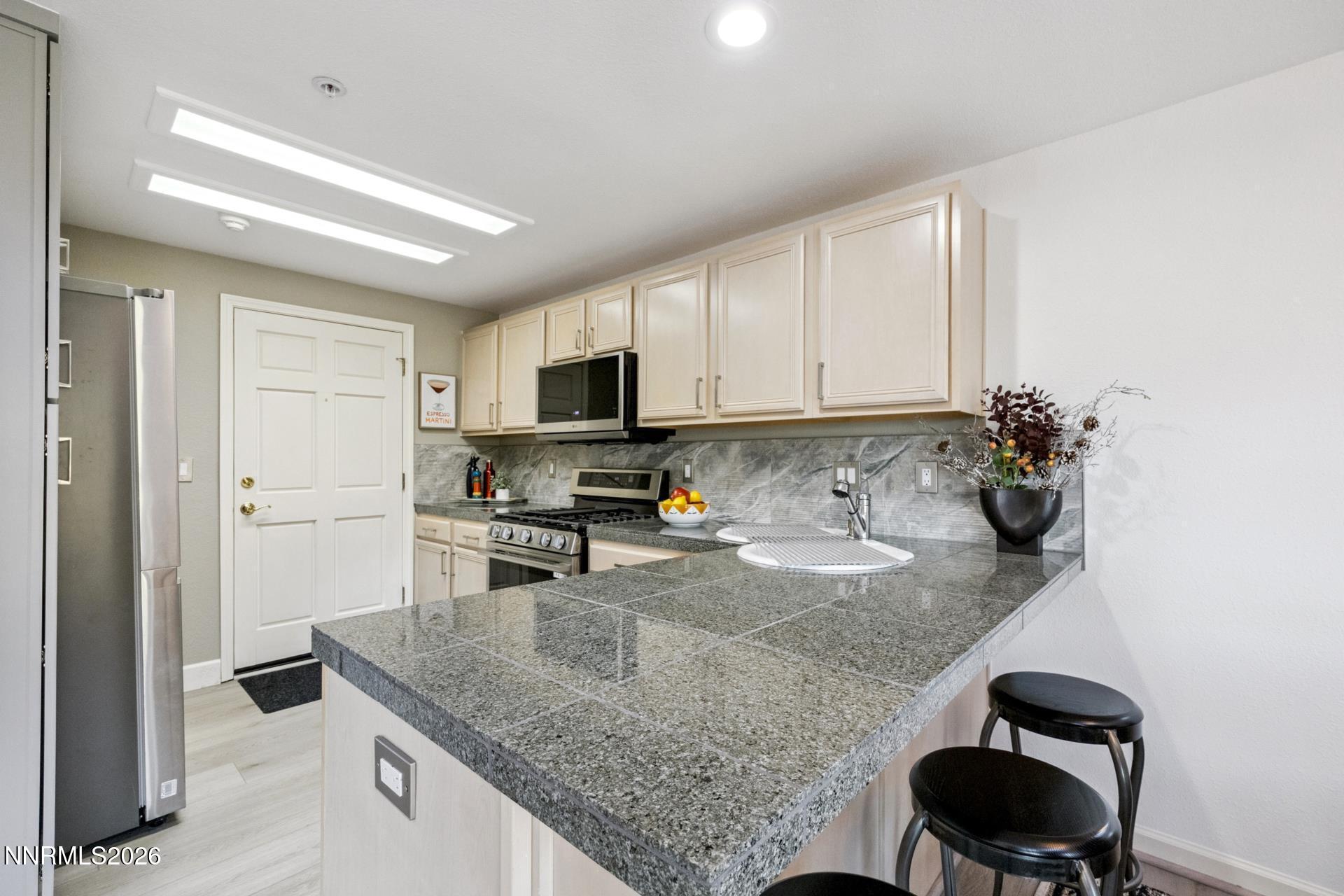 400 Fairview Boulevard UNIT 169