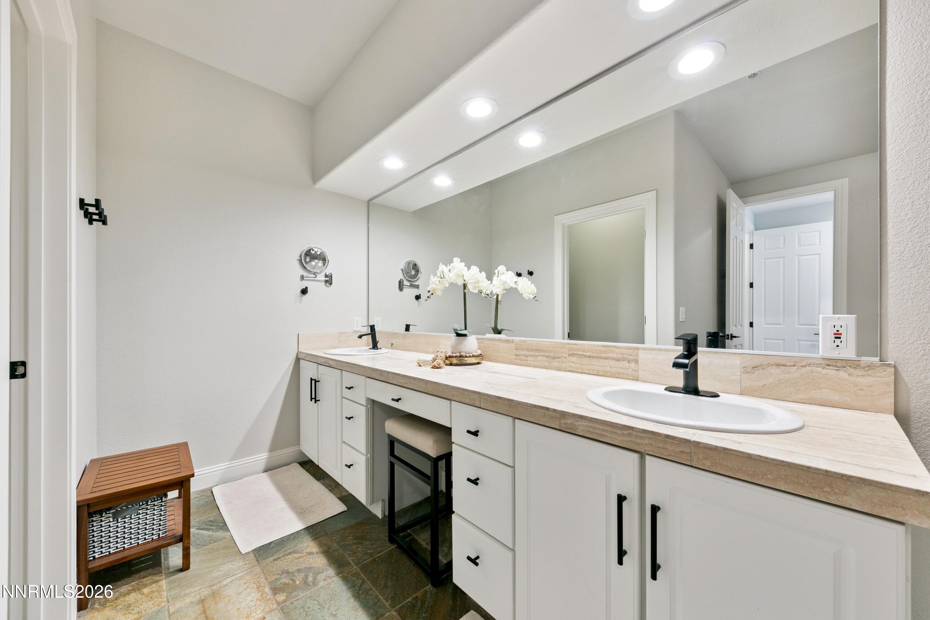 929 Northwood Boulevard UNIT 19