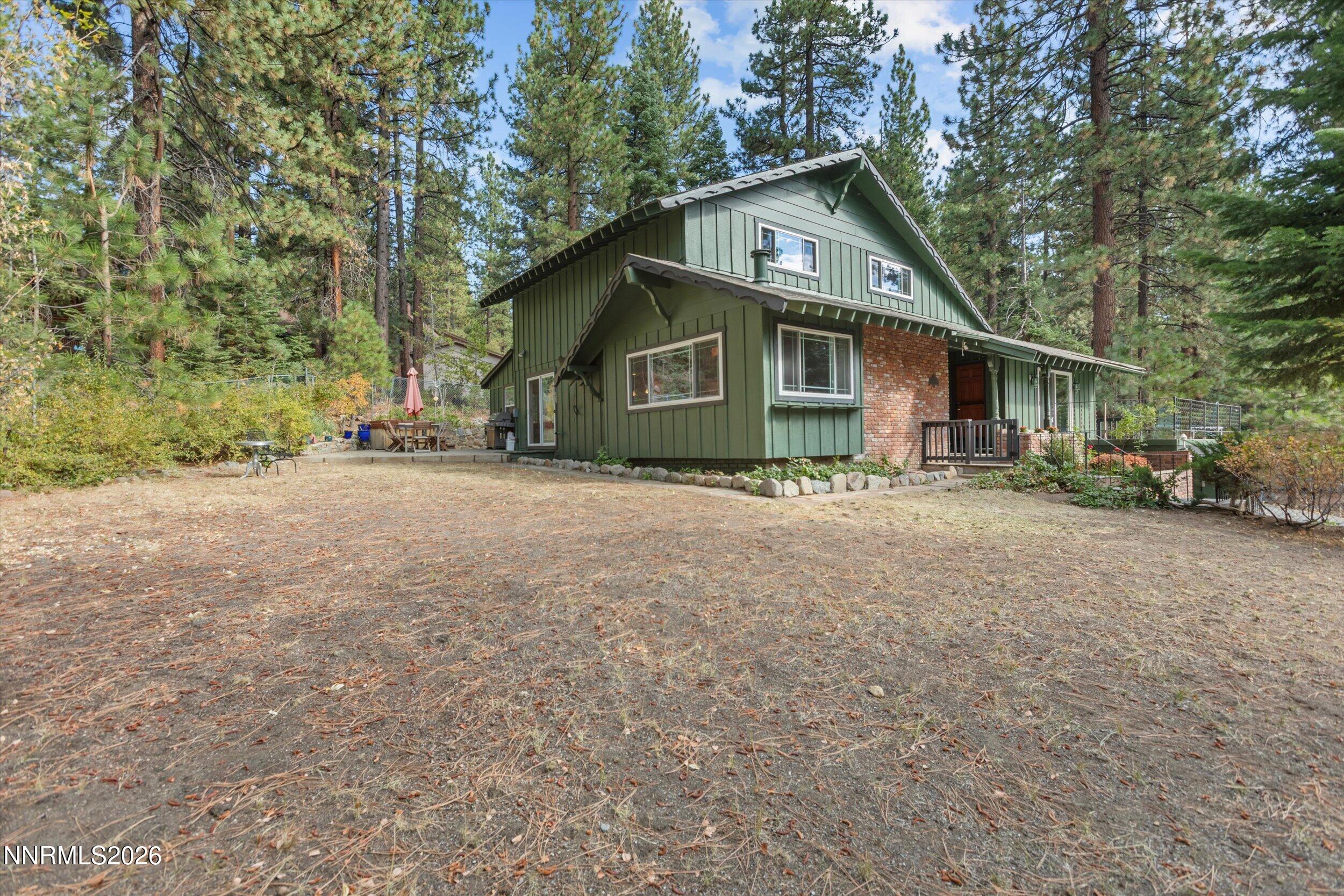433 Winding Way