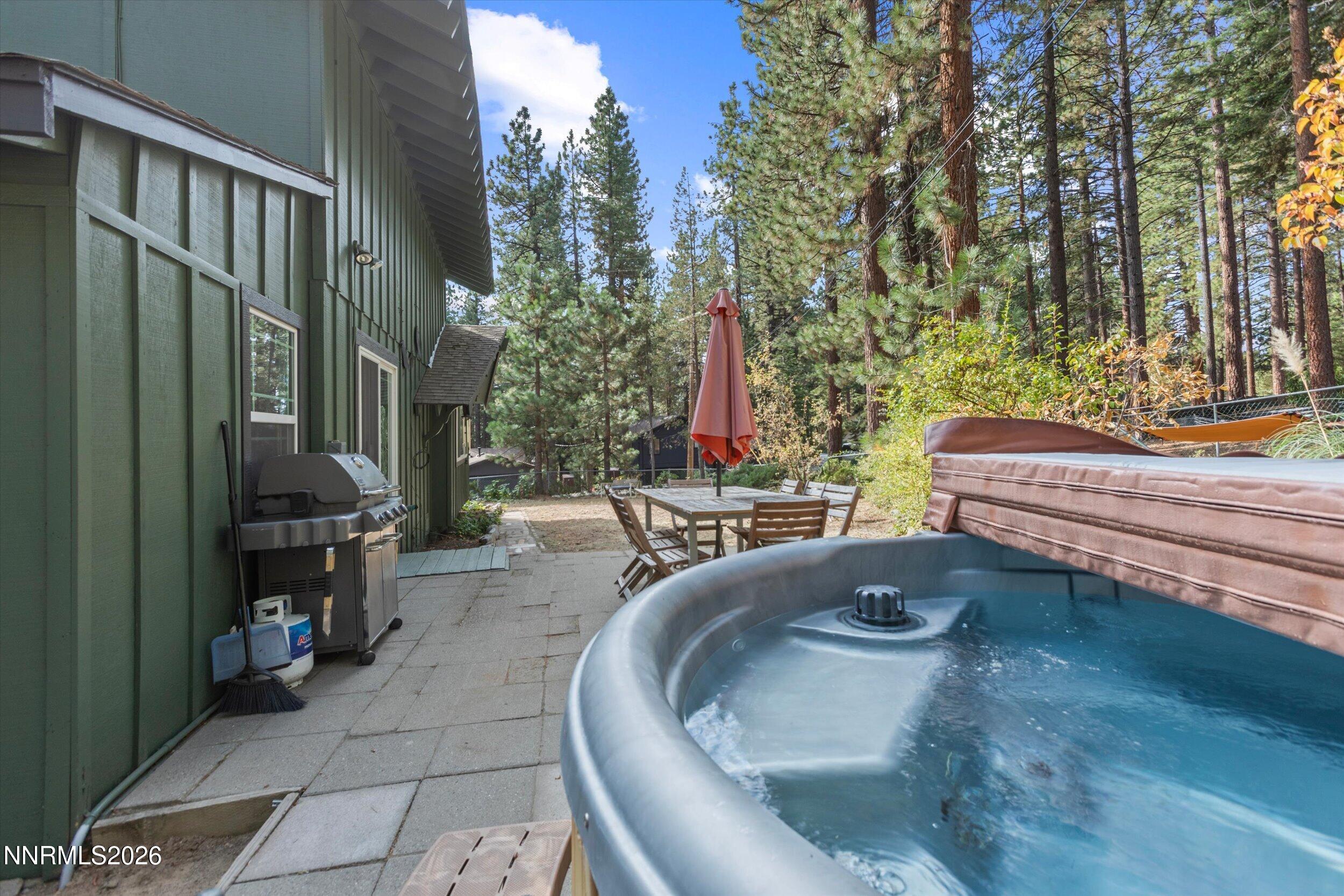 433 Winding Way