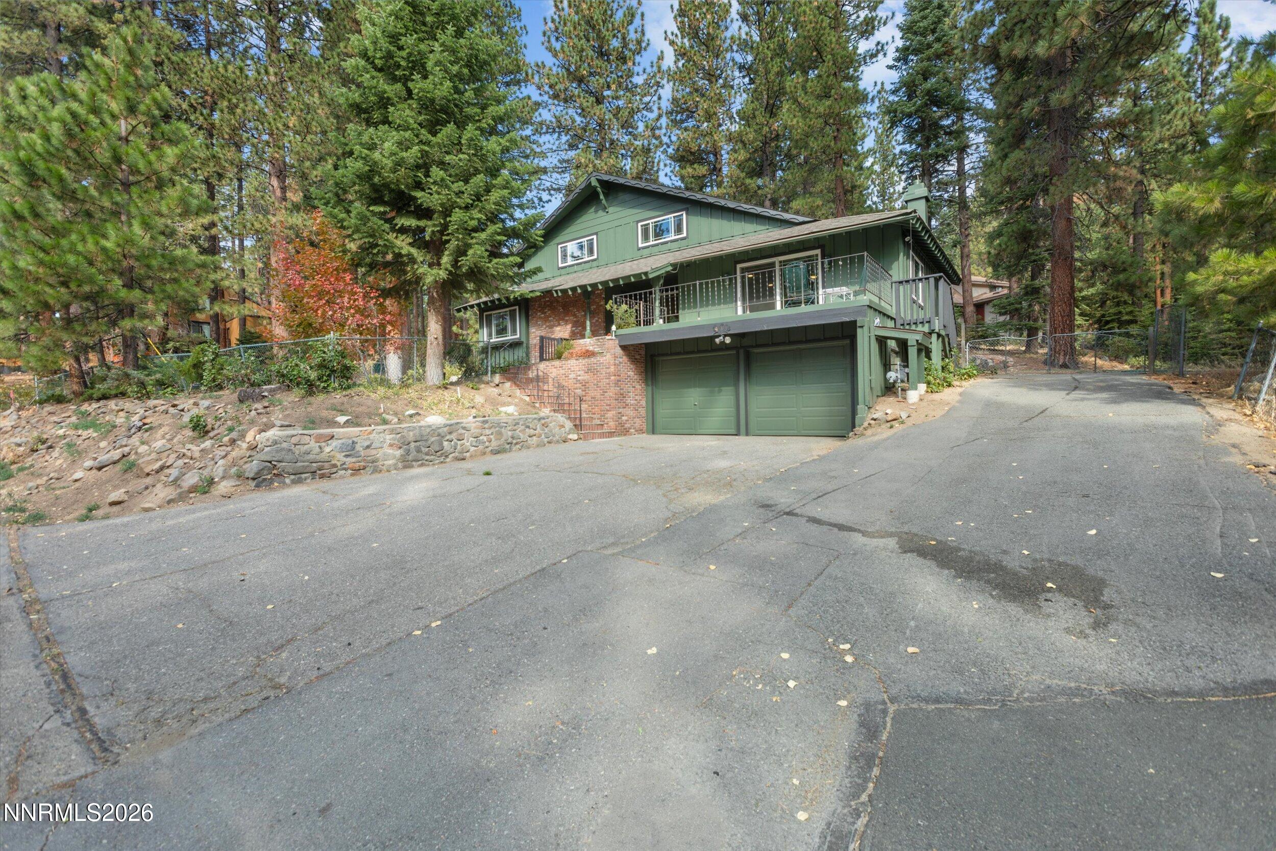 433 Winding Way