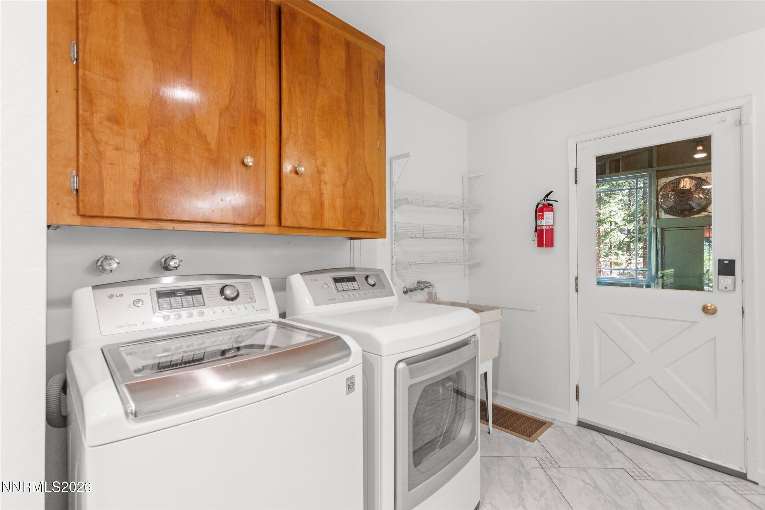 433 Winding Way