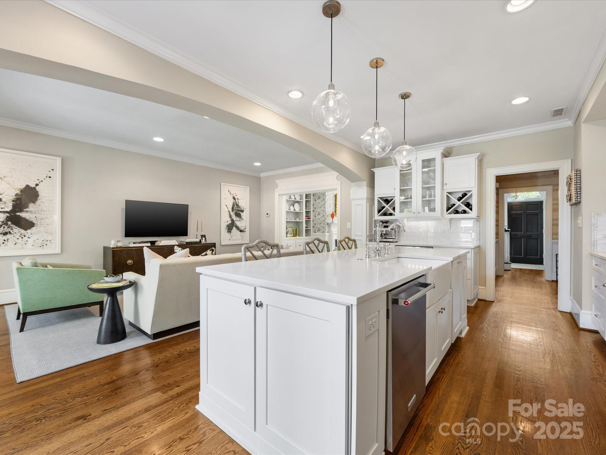 161 Perrin Place