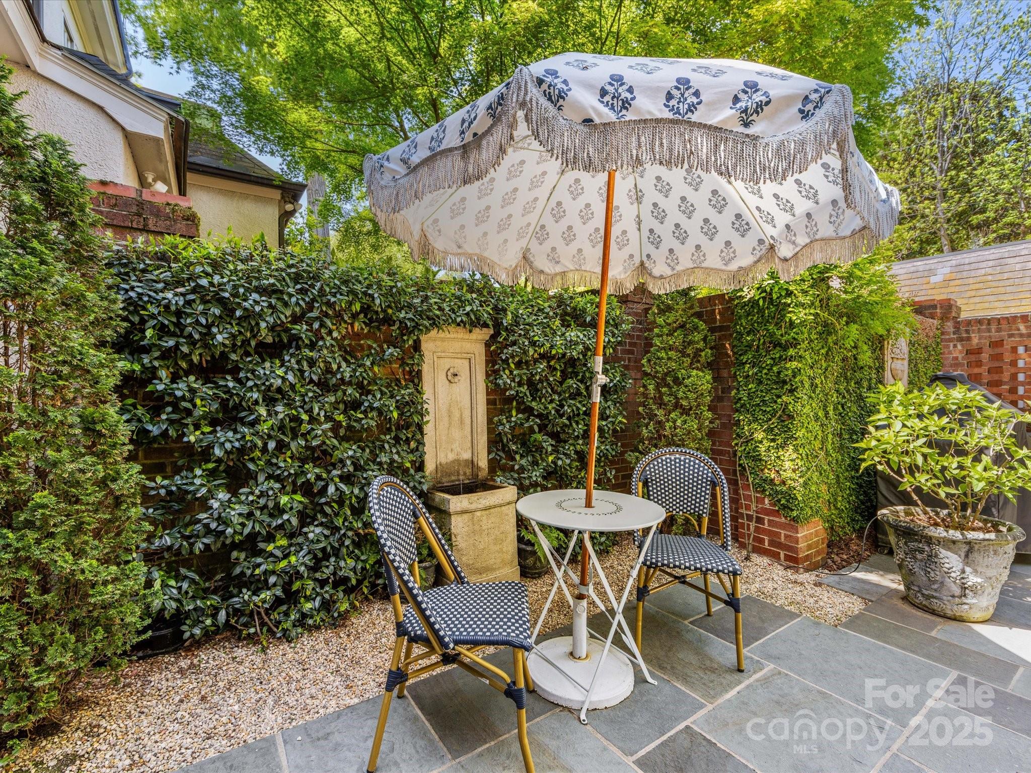 161 Perrin Place