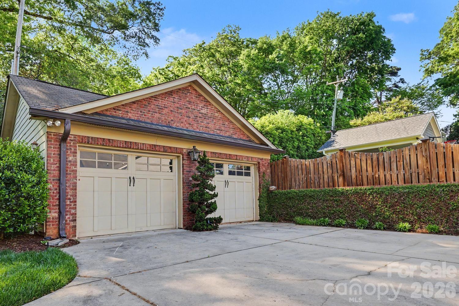 2744 Normandy Road
