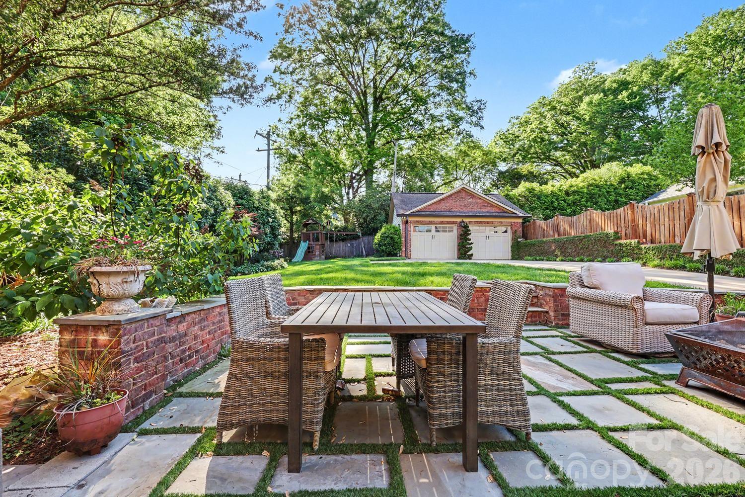 2744 Normandy Road